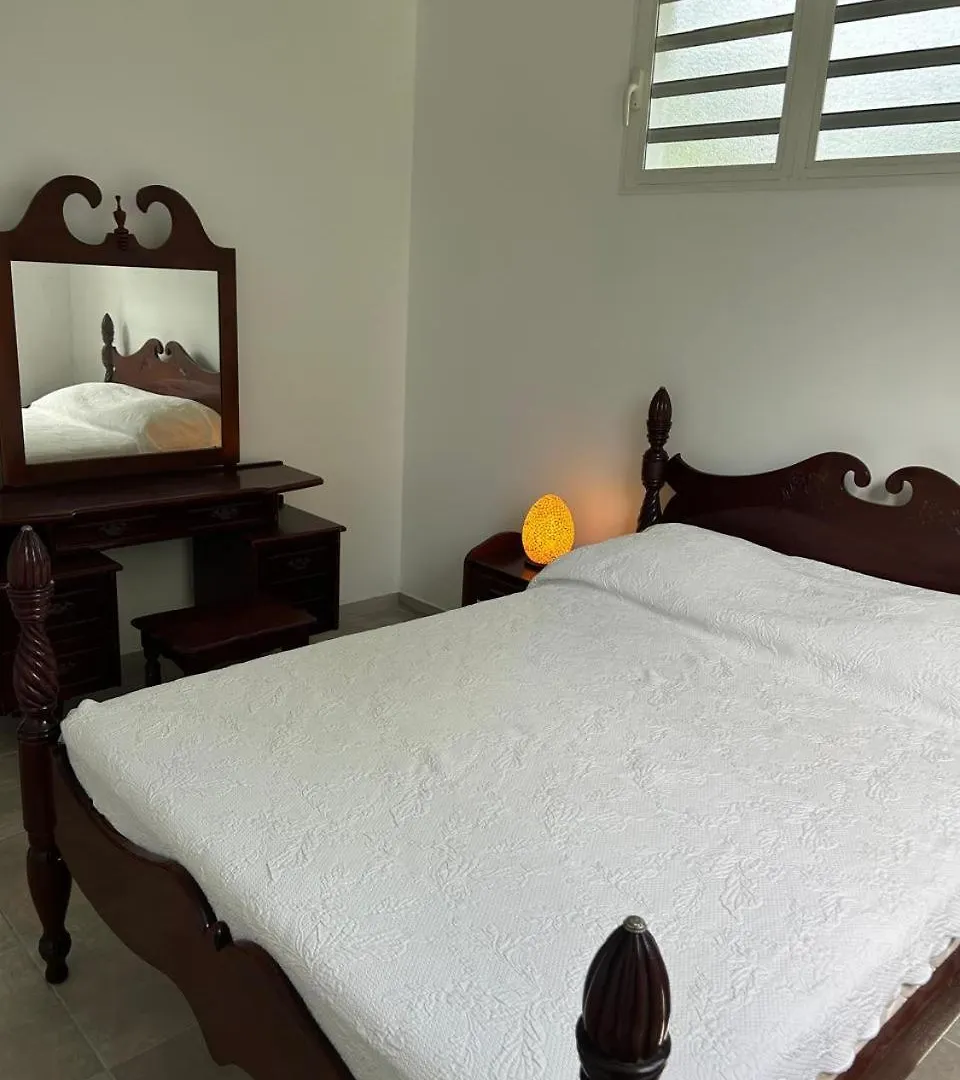 Villa Ivory- 3 Chambres Gros-Morne 펜션